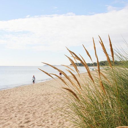 Balkon, Gratis Nutzung Vom Ahoi Erlebnisbad Und Sauna In Sellin- Meeresblick Fewo 59 Goehren  Exteriör bild